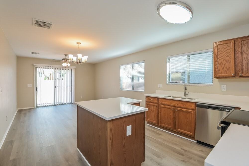 660 W Cholla Crest Dr - Photo 7 of 16