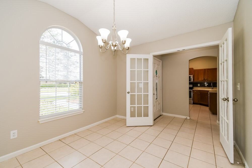 1630 Farm Way - Photo 6 of 16