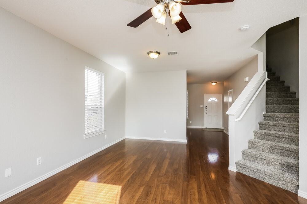 8409 Star Thistle Dr - Photo 6 of 17