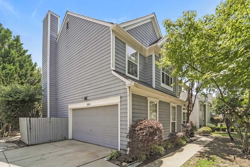 13524 Norlington Ct - Photo 4 of 17