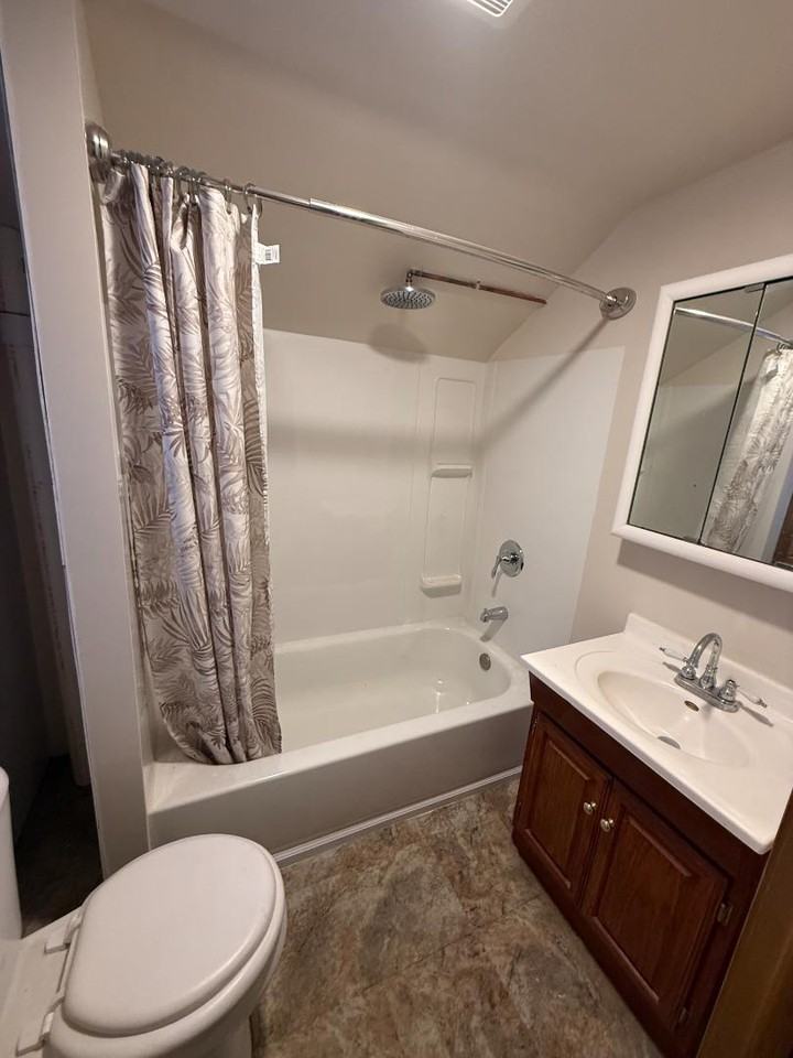 830 Wells Street - Photo 3 of 17