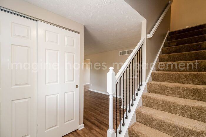 662 Hillgrove Ct - Photo 3 of 21