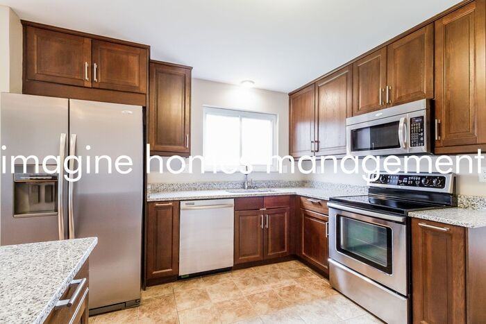 1750 Citadel Pl - Photo 7 of 23