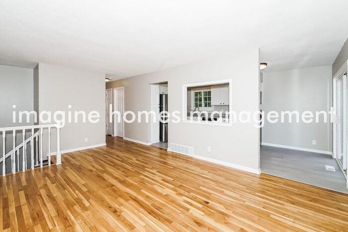 13763 Fordham Ave - Photo 4 of 17