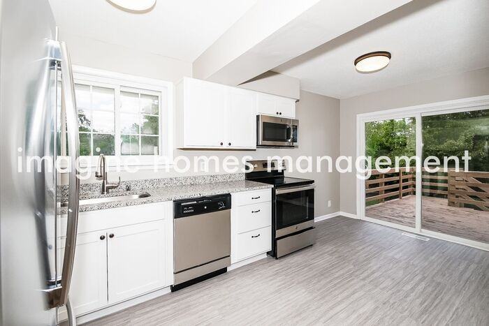 13763 Fordham Ave - Photo 5 of 17