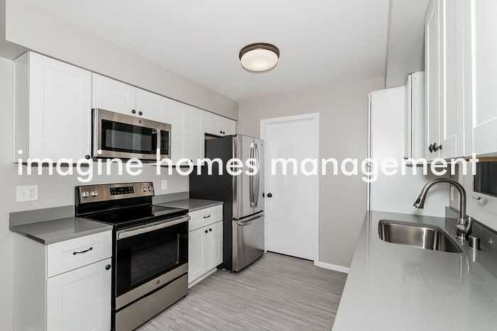 449 Walnut Ln - Photo 7 of 15