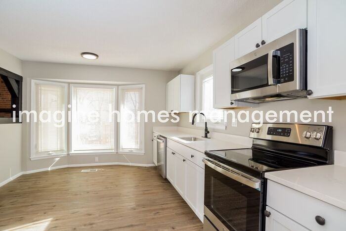 14629 S Locust St - Photo 6 of 18