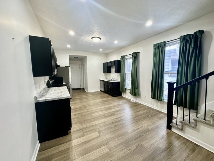 49 S Lasalle St - Photo 5 of 17