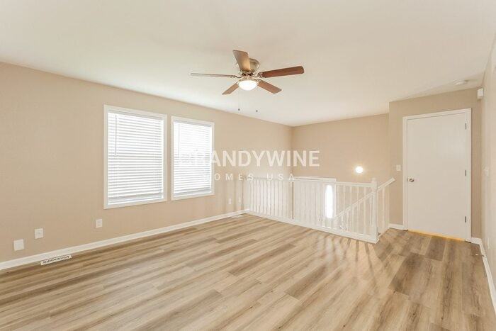 800 S Butler Dr - Photo 4 of 22