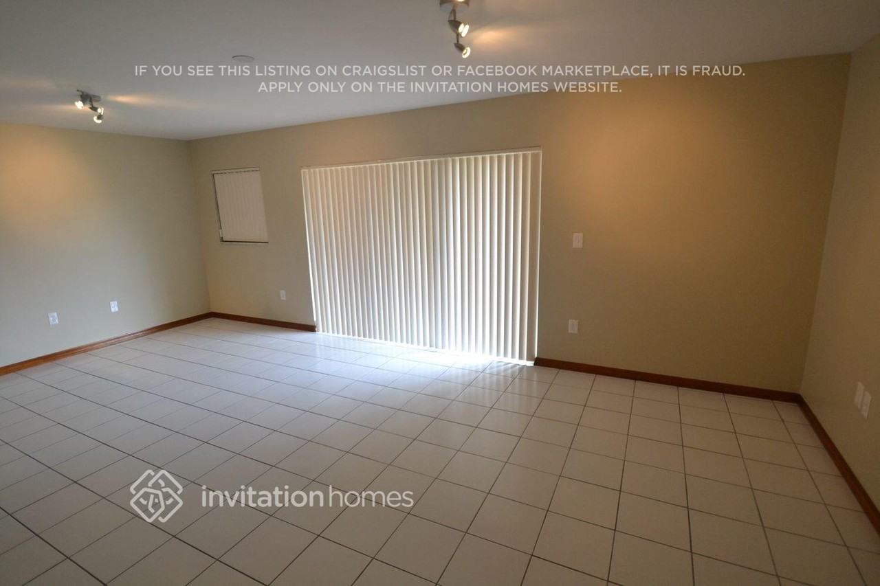 15411 Sw 144th Ave - Photo 6 of 10