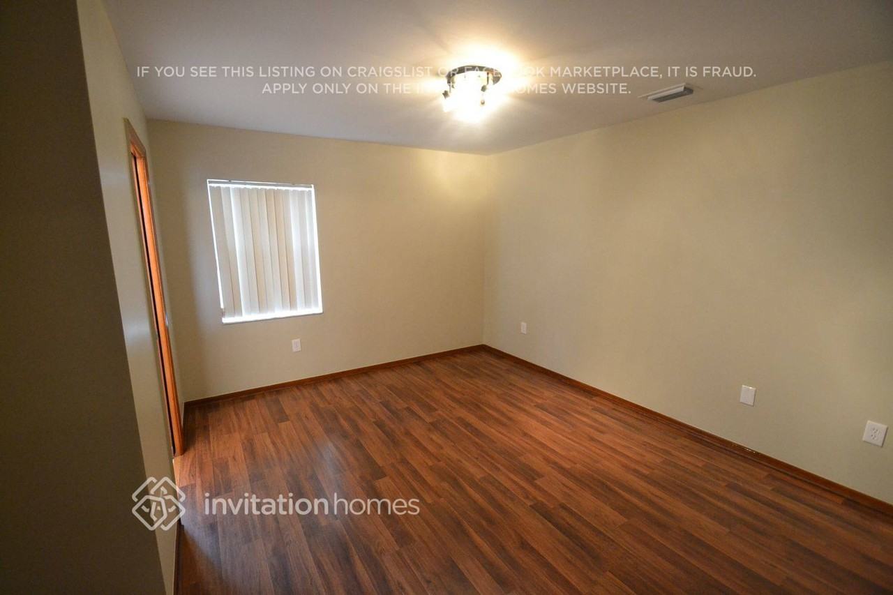 15411 Sw 144th Ave - Photo 7 of 10