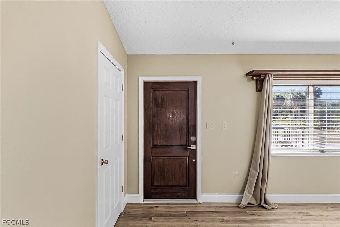 985 Quail Run - Photo 5 of 27