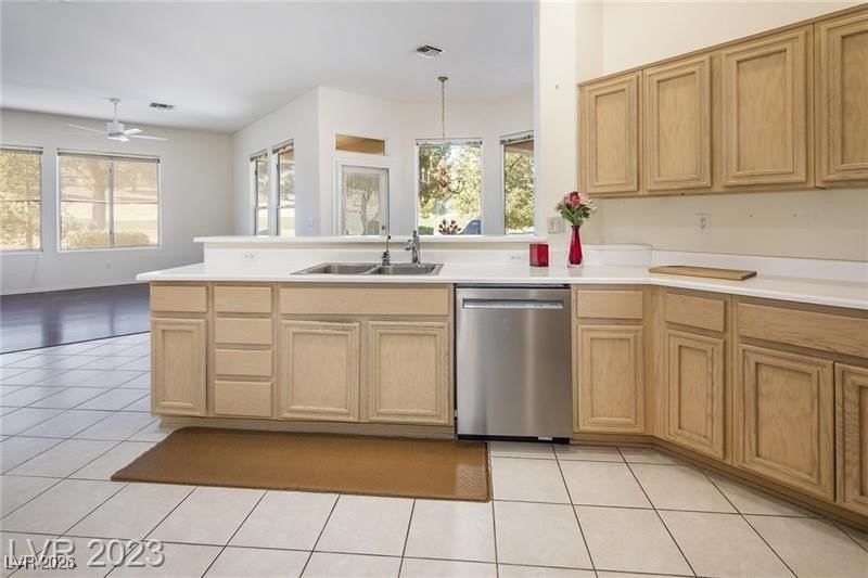 3033 Highland Falls Dr - Photo 4 of 50