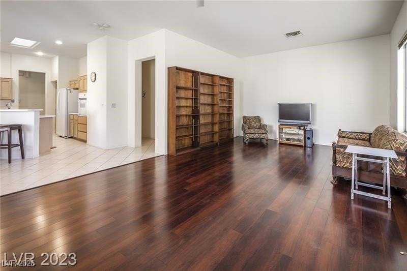 3033 Highland Falls Dr - Photo 7 of 50