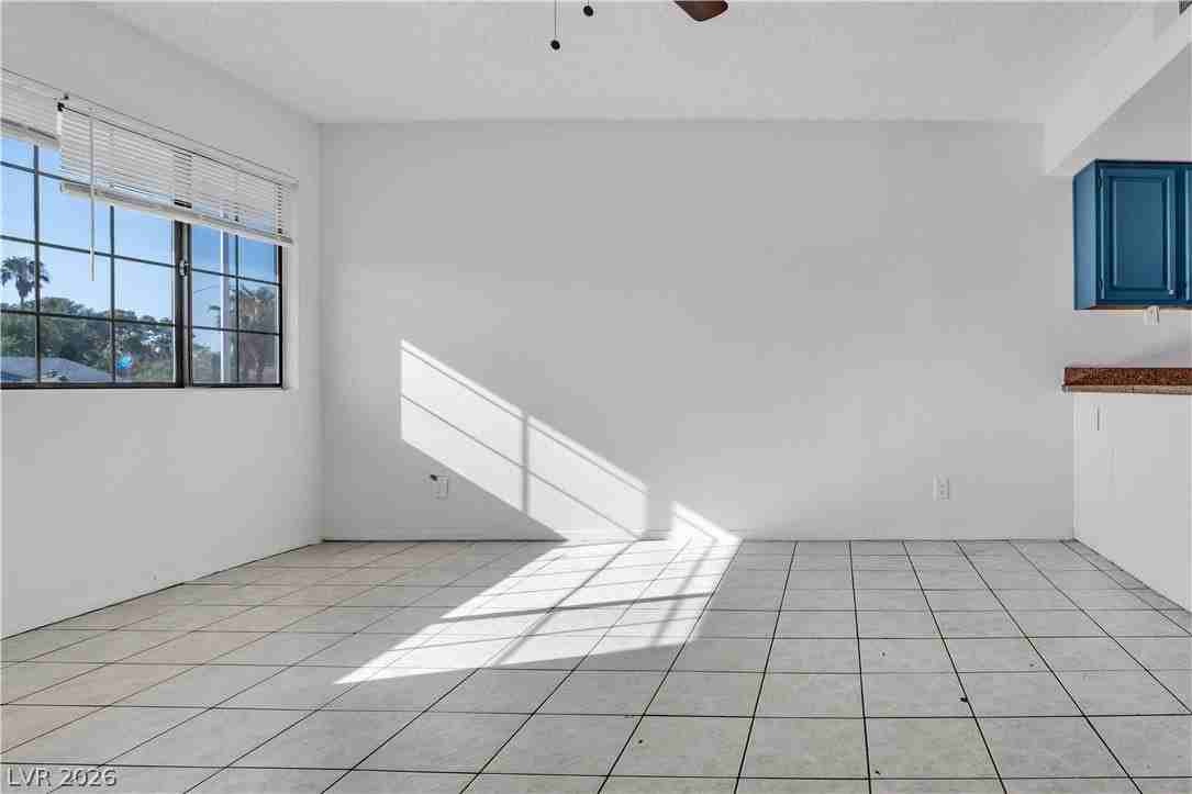 2221 N Jones Blvd #3 - Photo 2 of 16