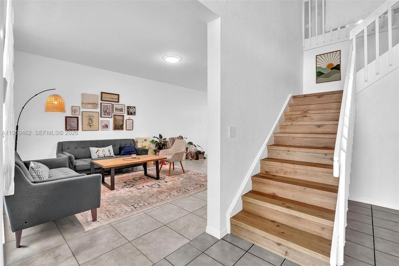 2927 Bogota Ave - Photo 5 of 50