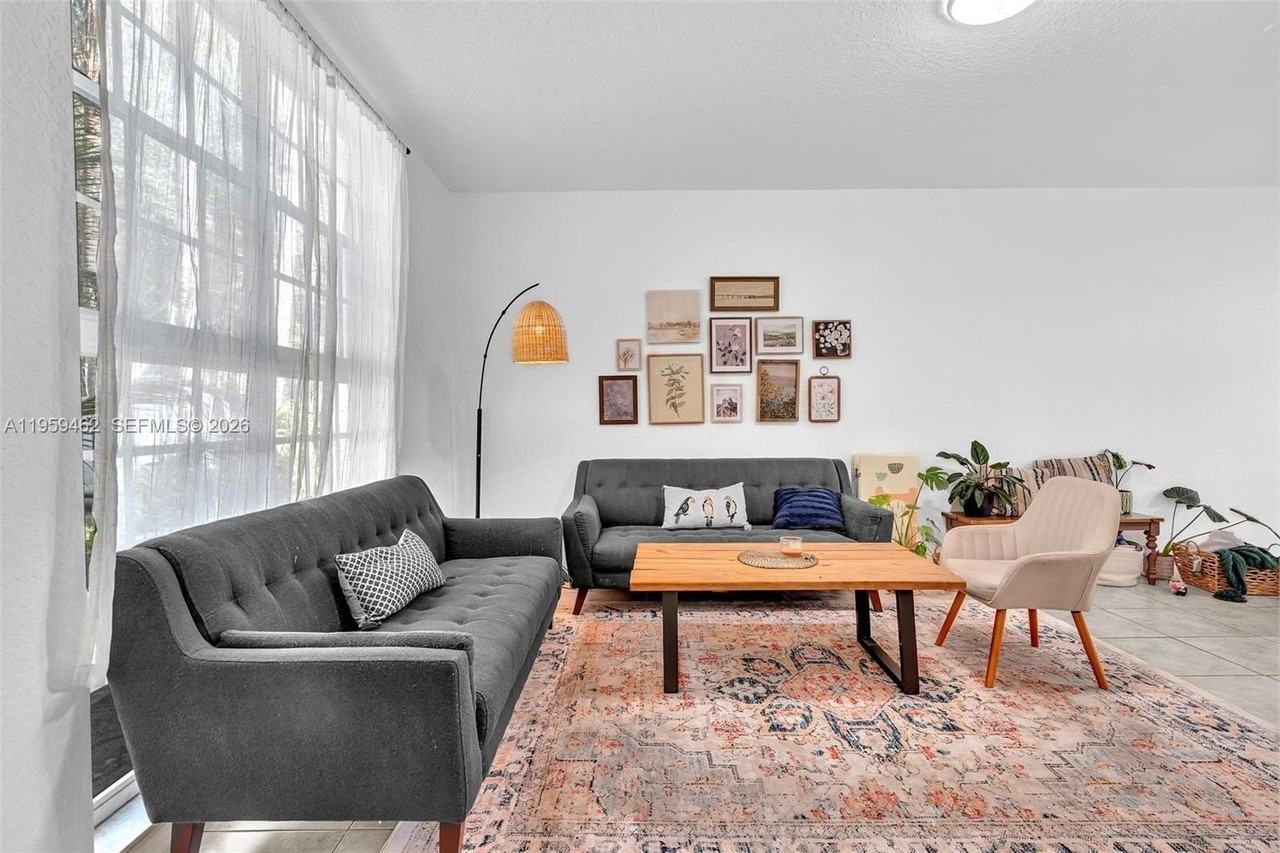 2927 Bogota Ave - Photo 7 of 50