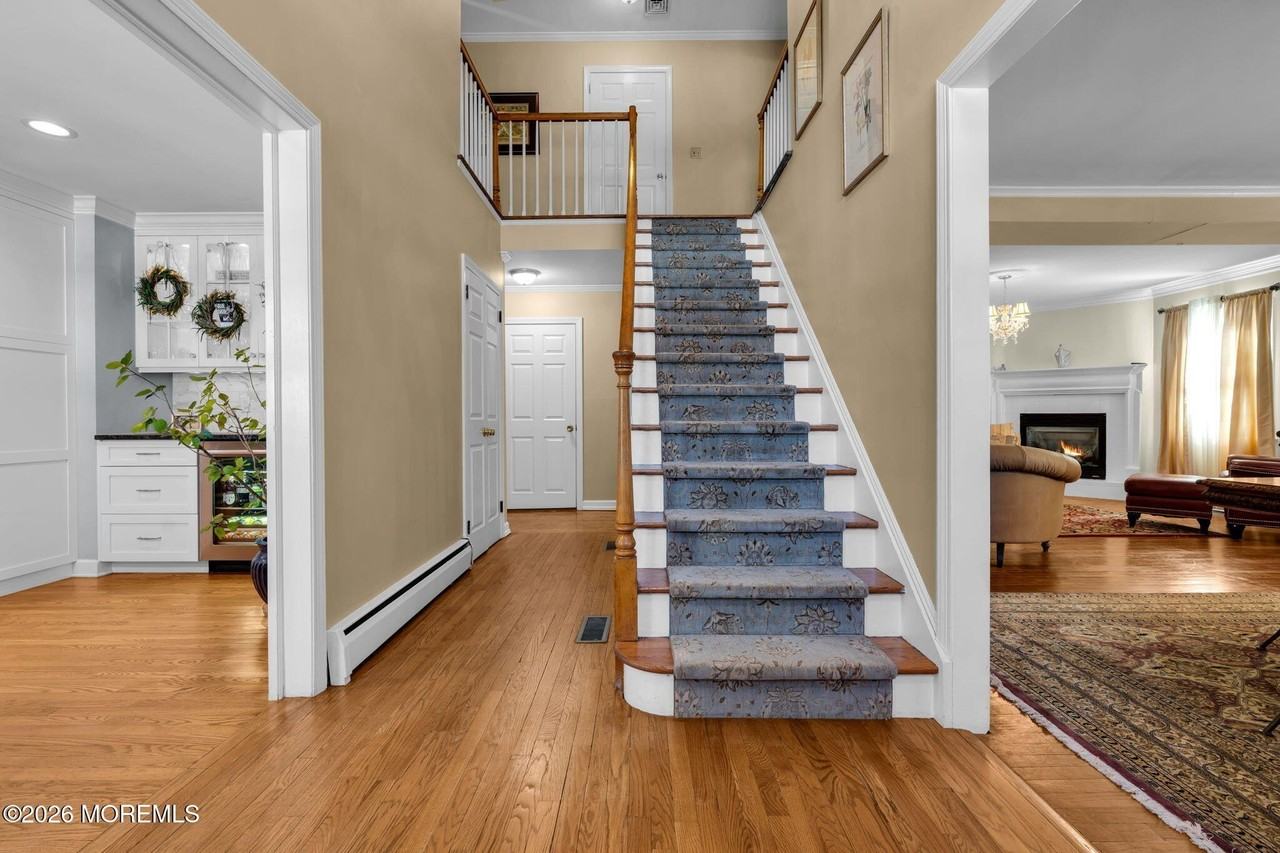 506 6th Ave - Photo 5 of 35