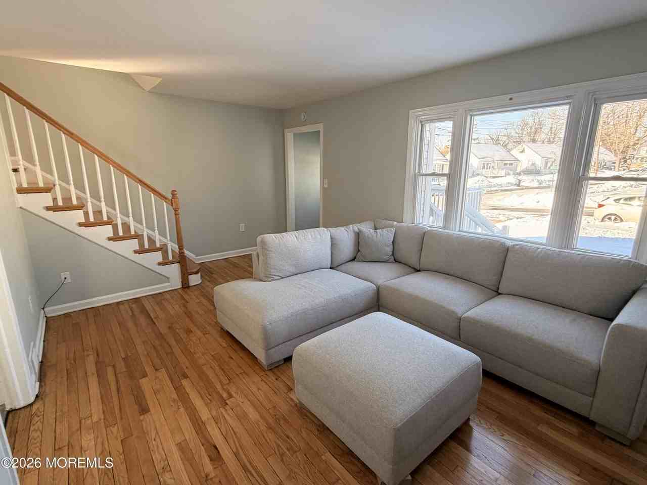 49 Ridge Pl - Photo 2 of 9