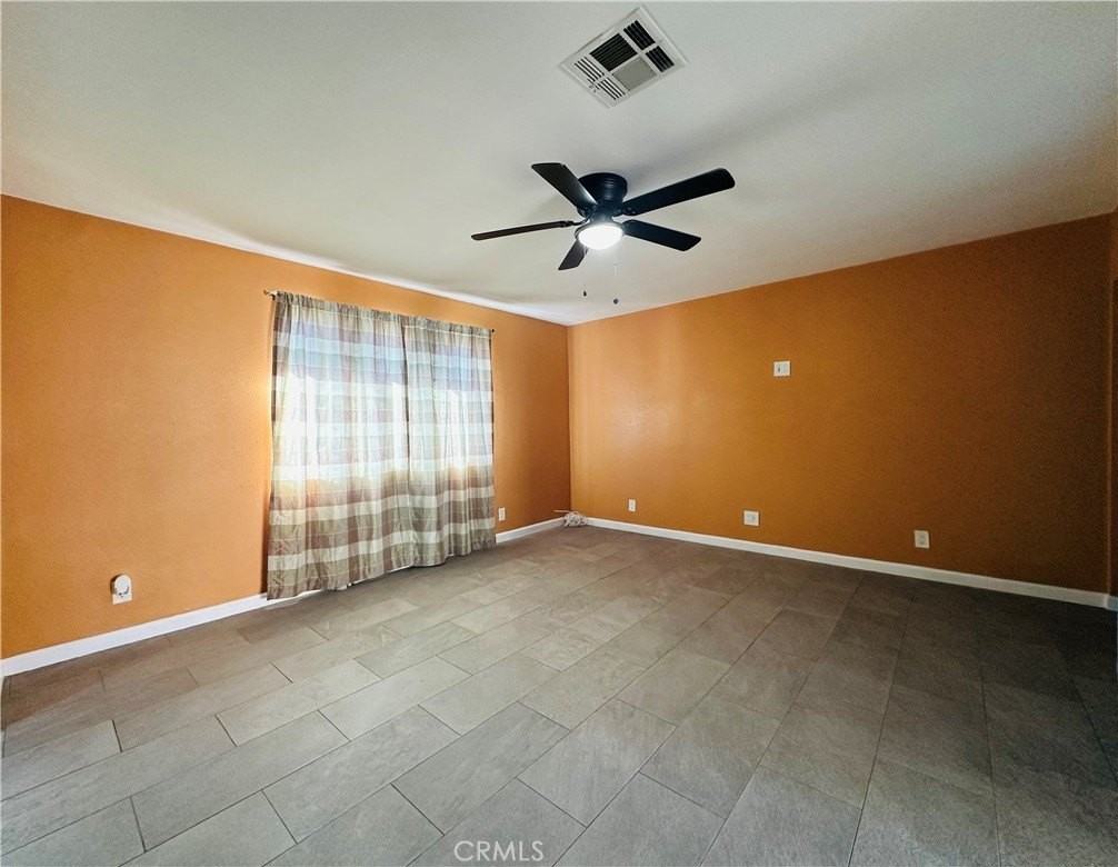 761 N L St - Photo 3 of 11