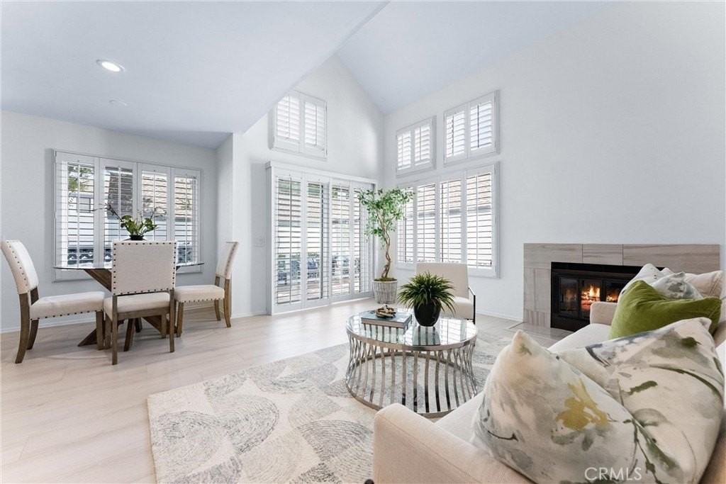 85 Briarglen - Photo 2 of 22