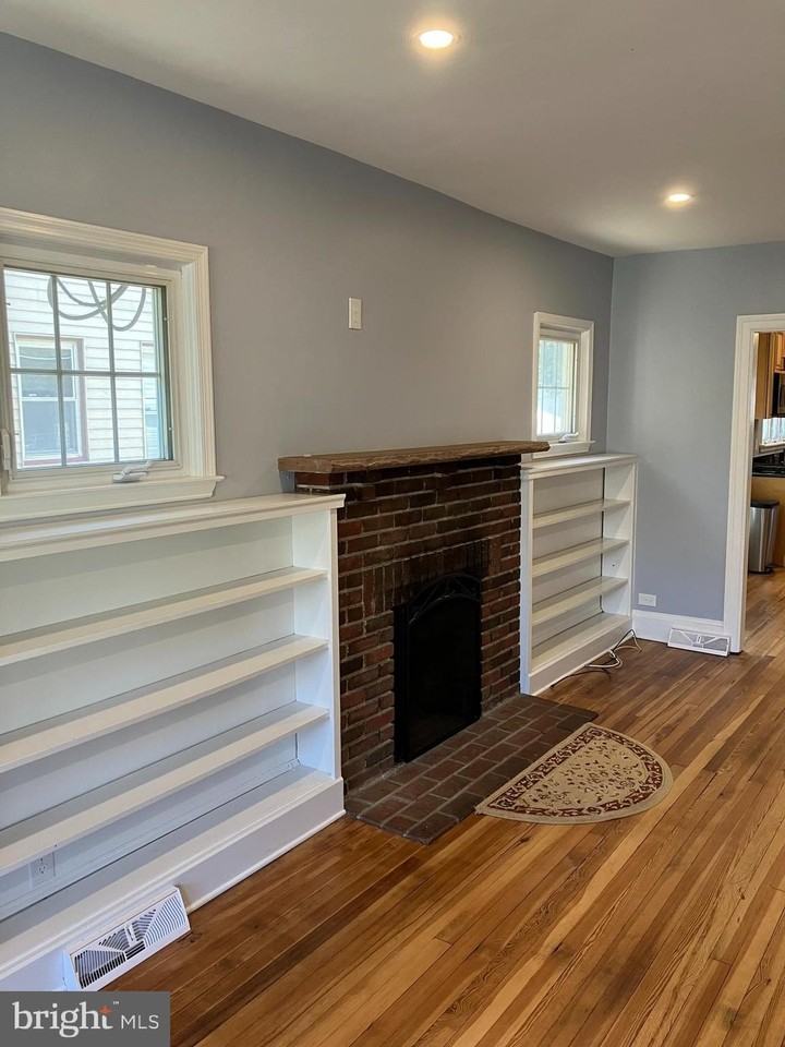 2626 Belmont Ave - Photo 4 of 8