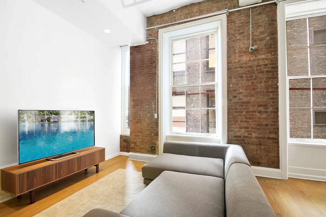 1 Bond St #1436146P - Photo 4 of 16