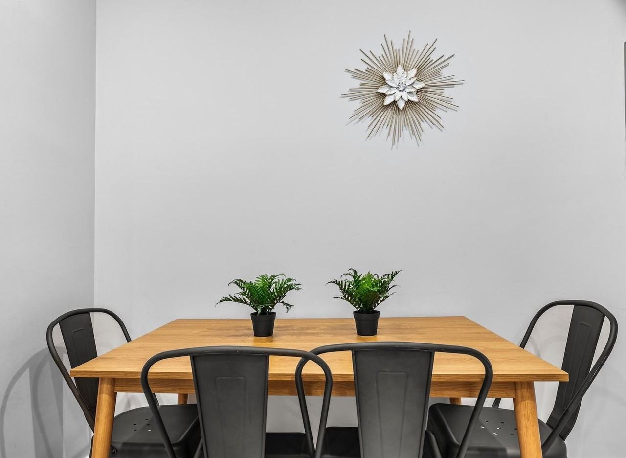 1011 Bennington St #1343243P - Photo 7 of 34