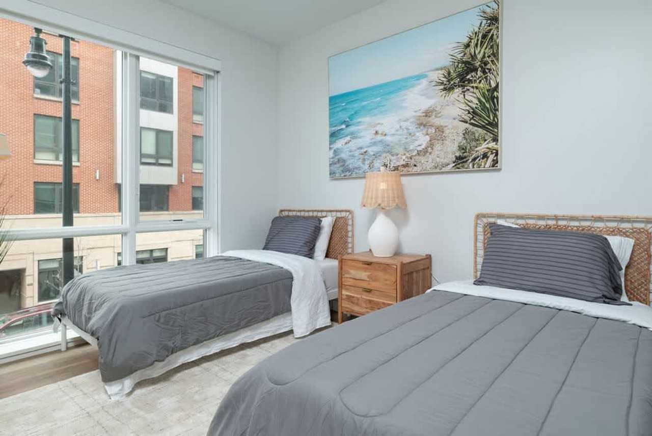 360 Foley St #1327619P - Photo 5 of 42