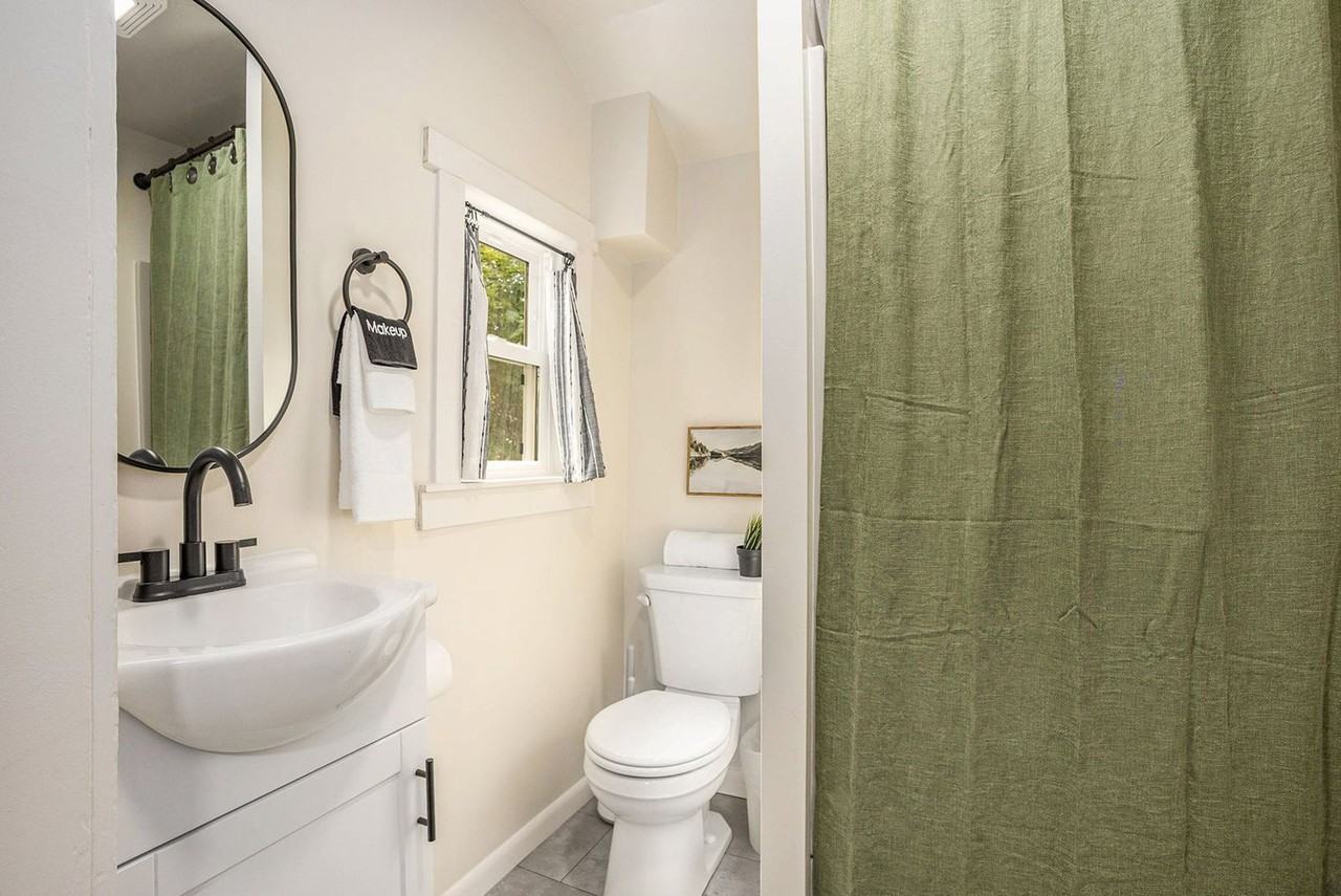 37 Gold Ave Nw #1346765P - Photo 7 of 28