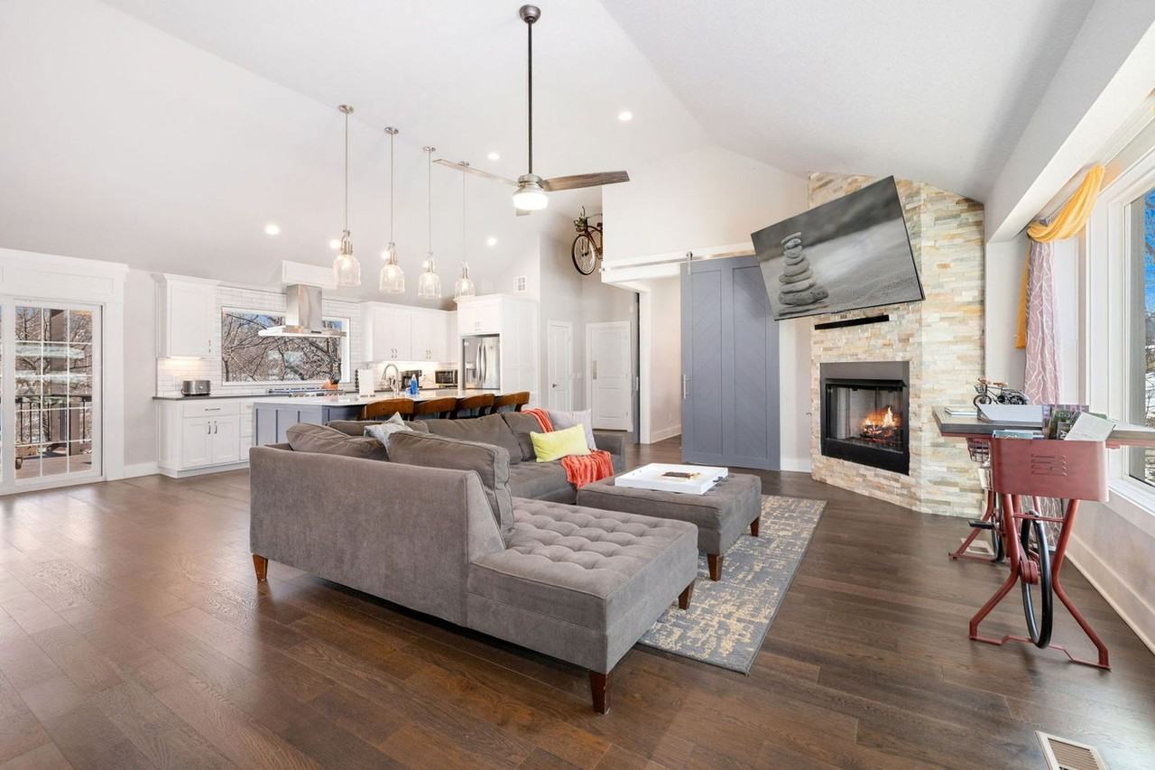 2104 Almand Drive - Photo 3 of 62