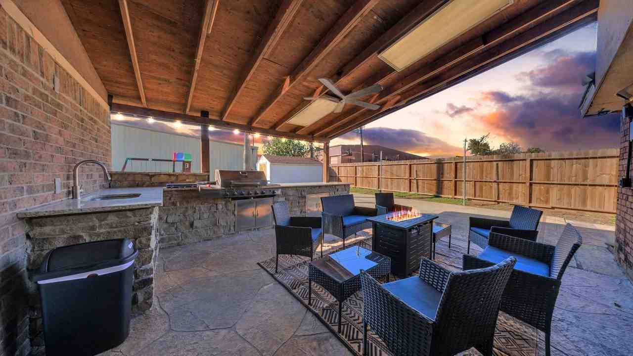 3603 Zoch Ln #1429784P - Photo 6 of 50