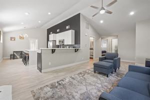 featured image of 1001 Shamrock St