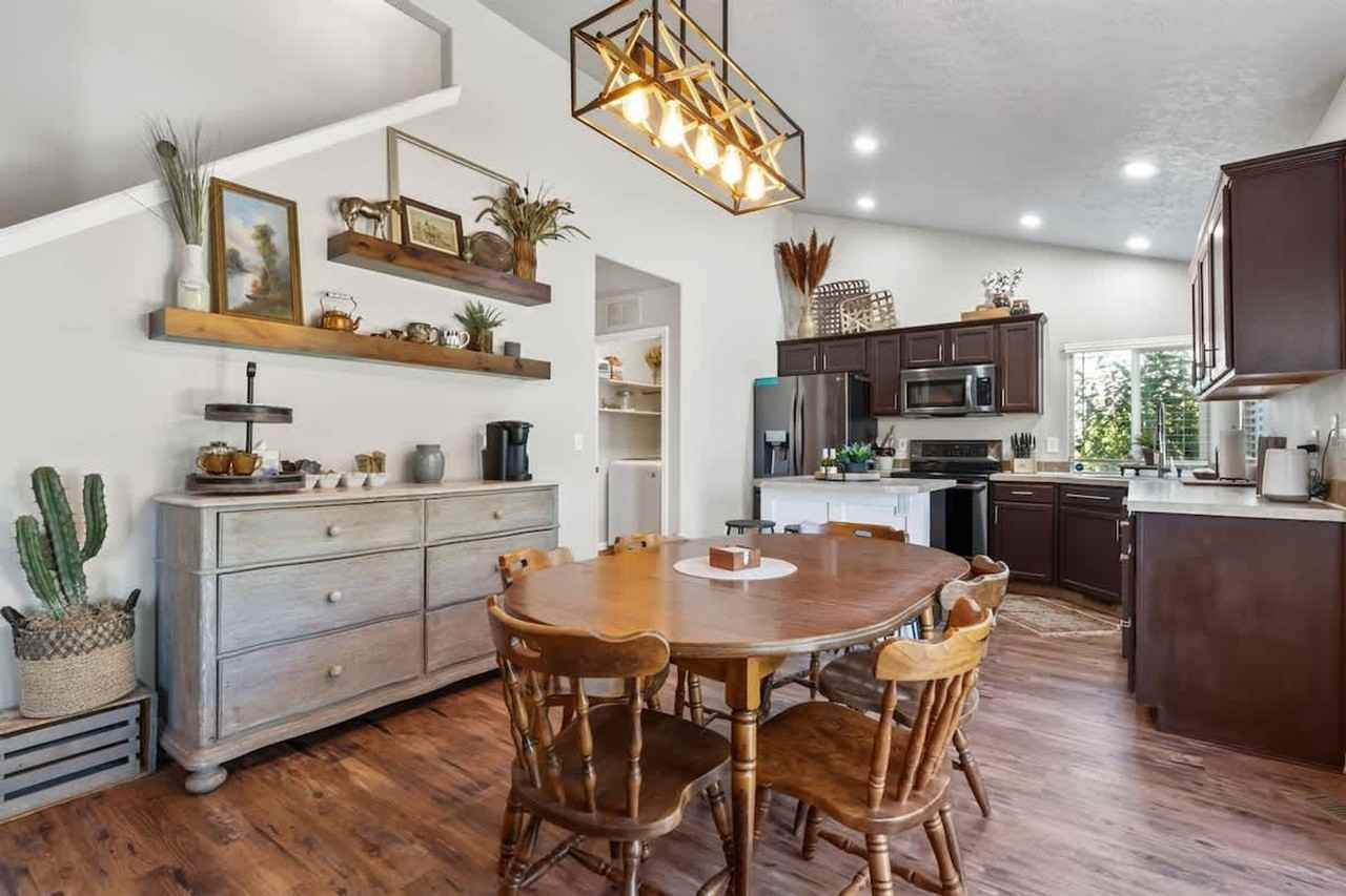 3912 E Clear Springs Dr #1460922P - Photo 6 of 34