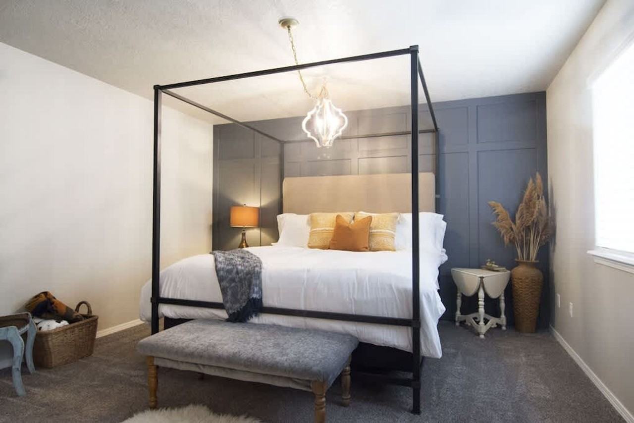 3912 E Clear Springs Dr #1460922P - Photo 7 of 34