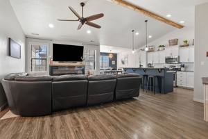 featured image of 304 Cliff Swallow Ave