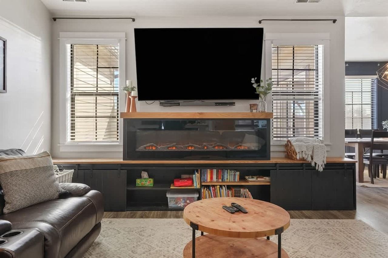 304 Cliff Swallow Avenue - Photo 2 of 44