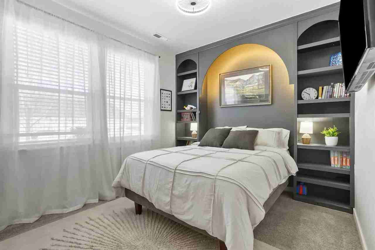 304 Cliff Swallow Avenue - Photo 6 of 44