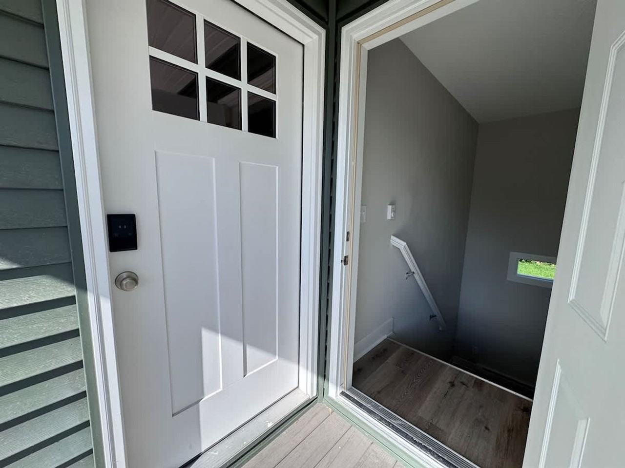 1249 Kinsmoor Avenue - Photo 3 of 23