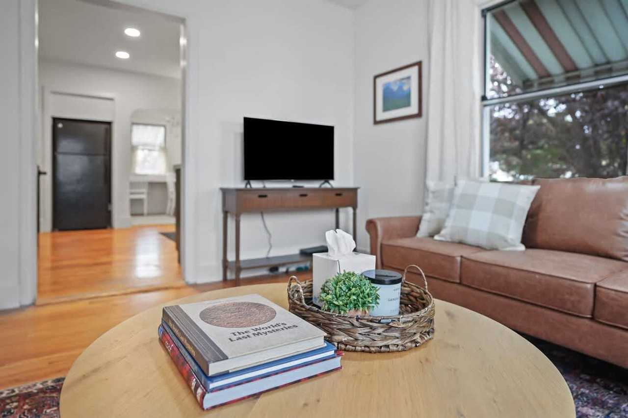 603 2nd St S #1460933P - Photo 6 of 22