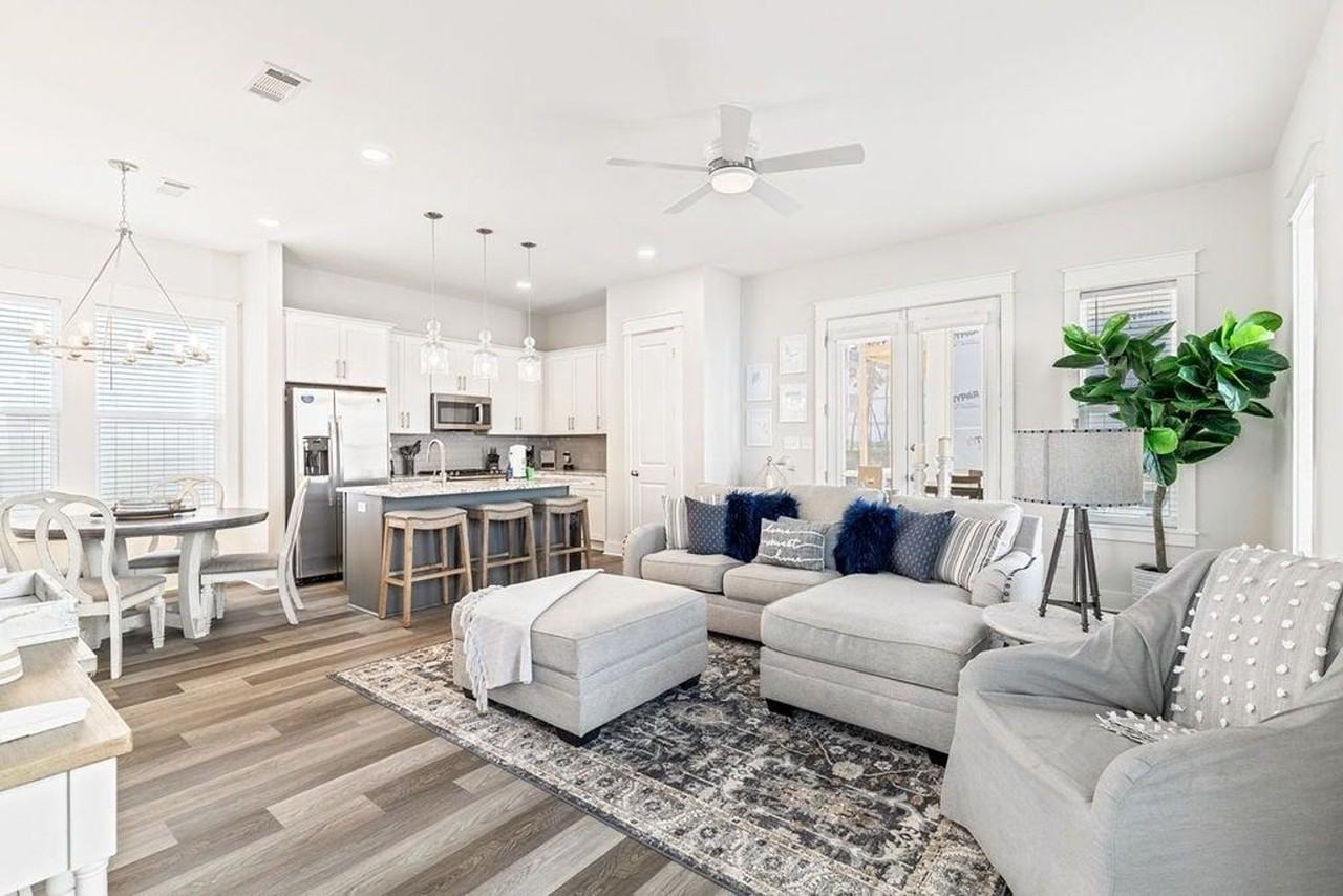 24 Beach View Dr #1447117P - Photo 2 of 50