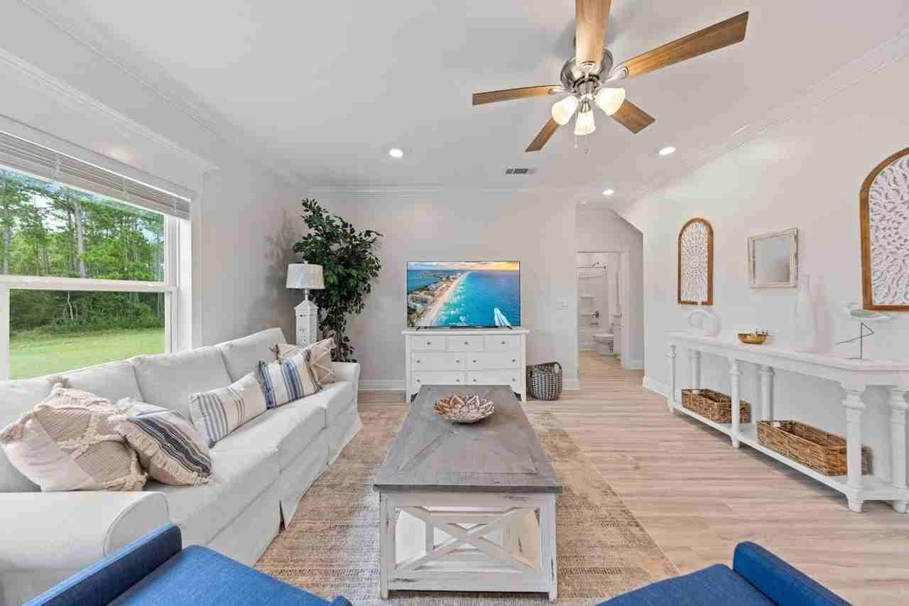 206 Piper Cv #1447122P - Photo 7 of 48