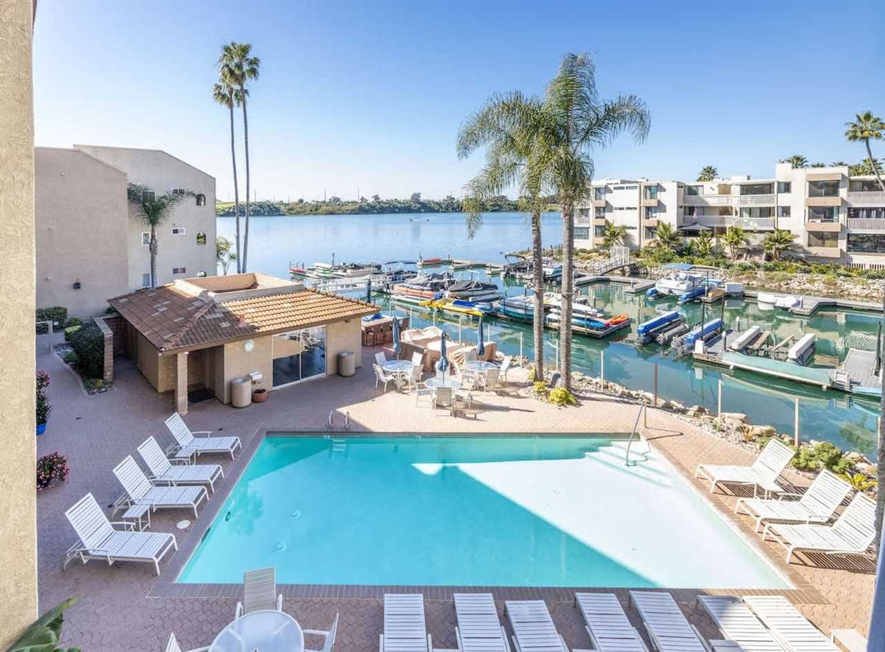 4747 Marina Dr #1462278P - Photo 7 of 17