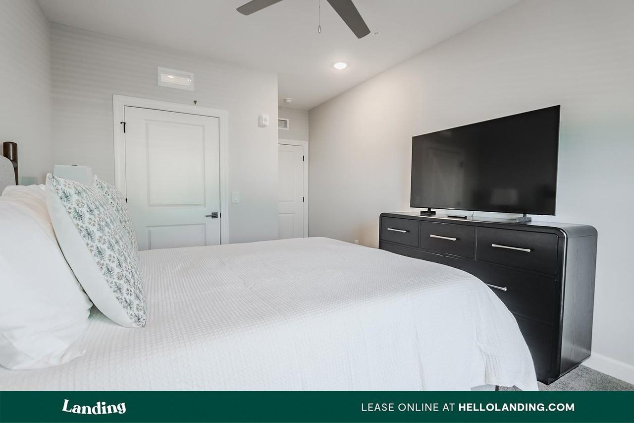 5001 Willowgate Loop - Photo 5 of 50