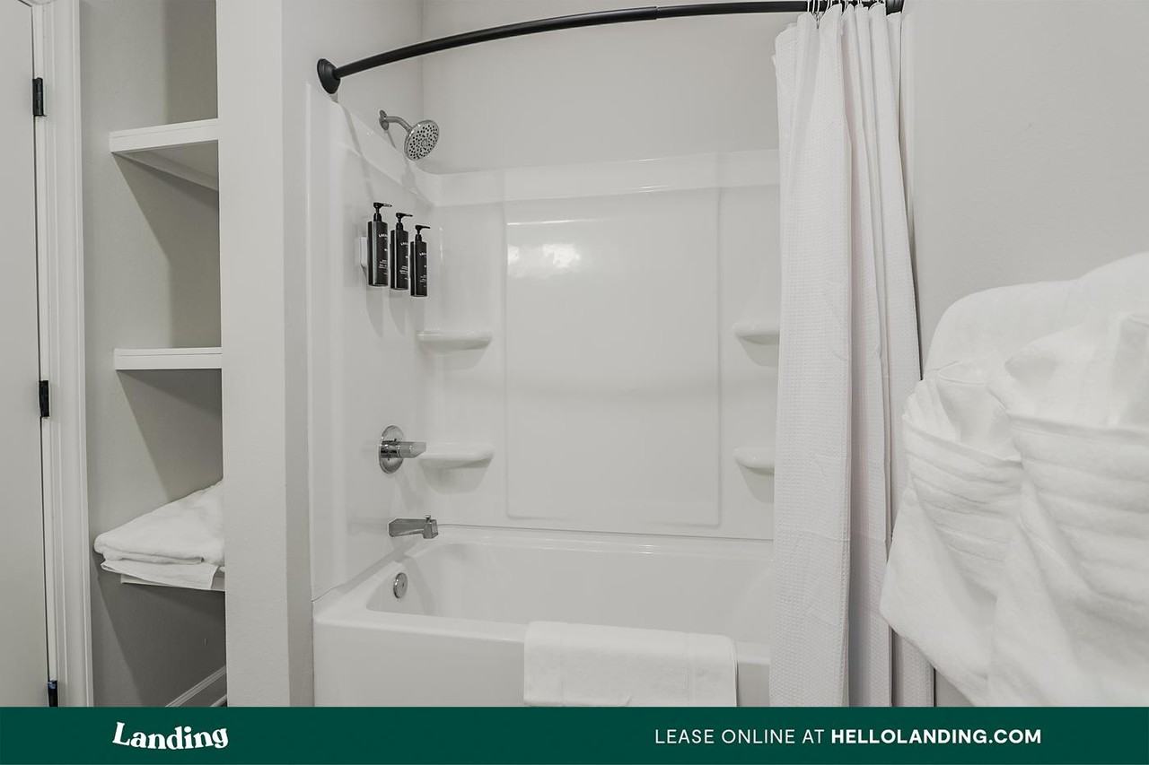 5001 Willowgate Loop - Photo 7 of 50