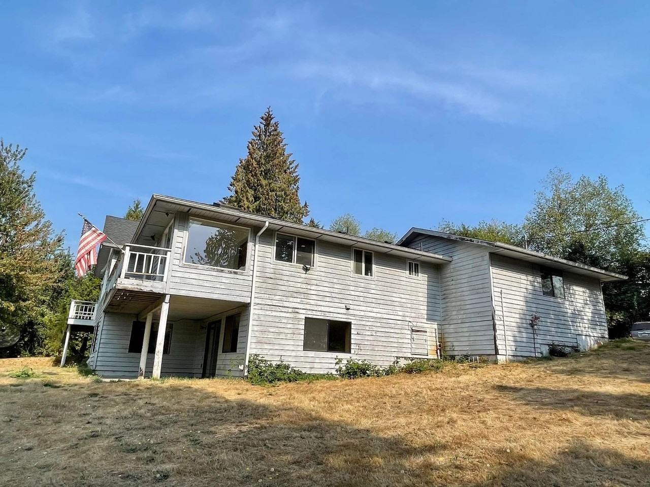 7115 172nd St Ne - Photo 4 of 14