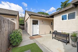 featured image of 20451 Sun Valley Dr