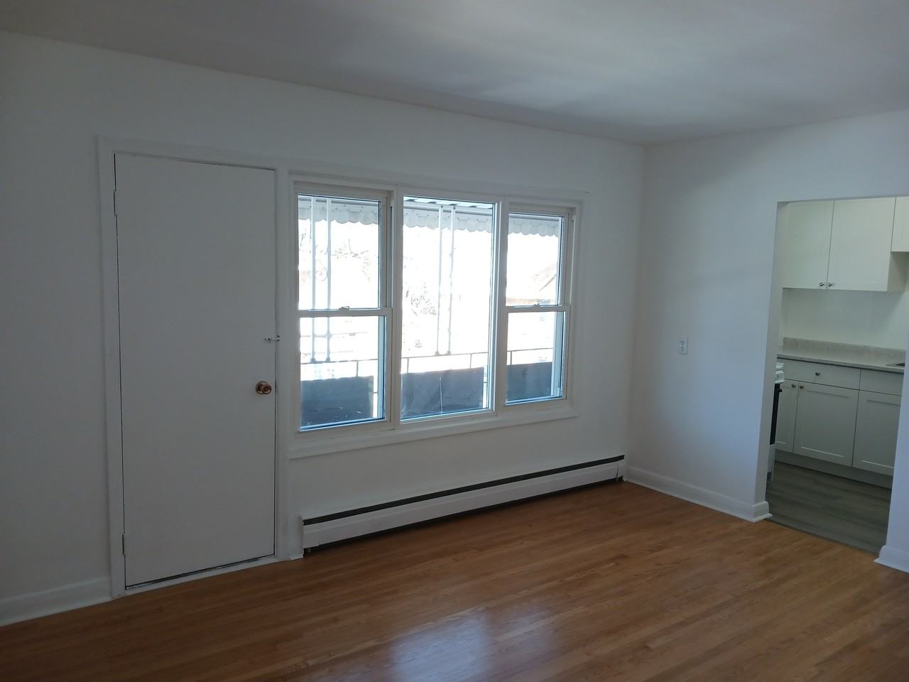 123 Kent Street - Photo 3 of 9