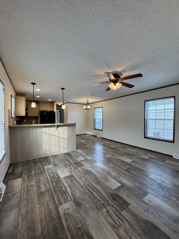 2372 Maple Dr #59 - Photo 5 of 20