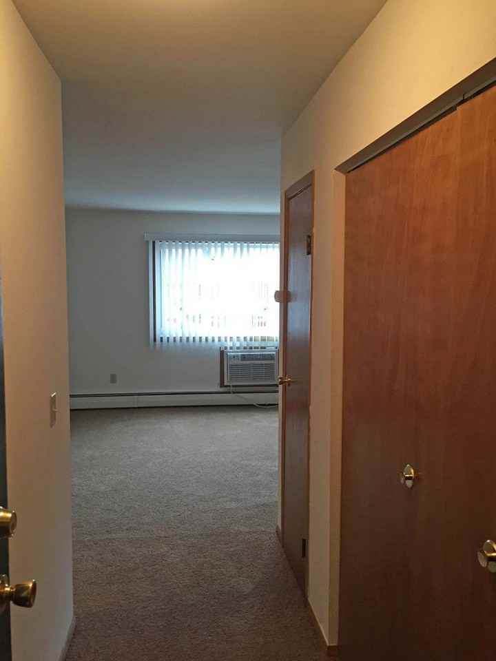 Port Vista Apartments - Photo 6 of 9